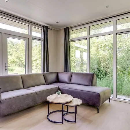 Cube Xl 90 I 4 Persoons In Holiday home *