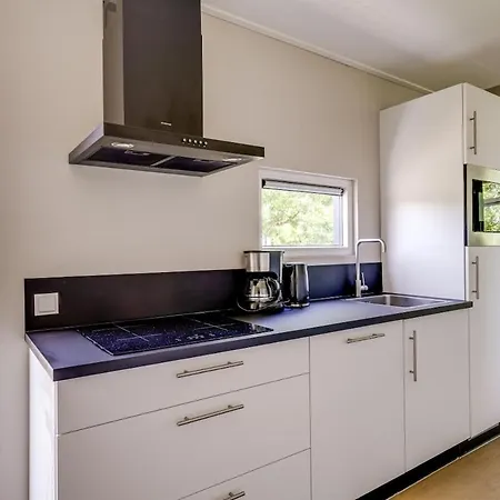 Cube Xl 90 I 4 Persoons In Holiday home *