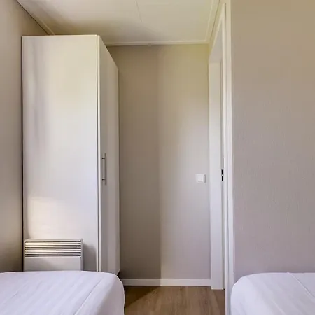 Holiday home Cube Xl 90 I 4 Persoons In *
